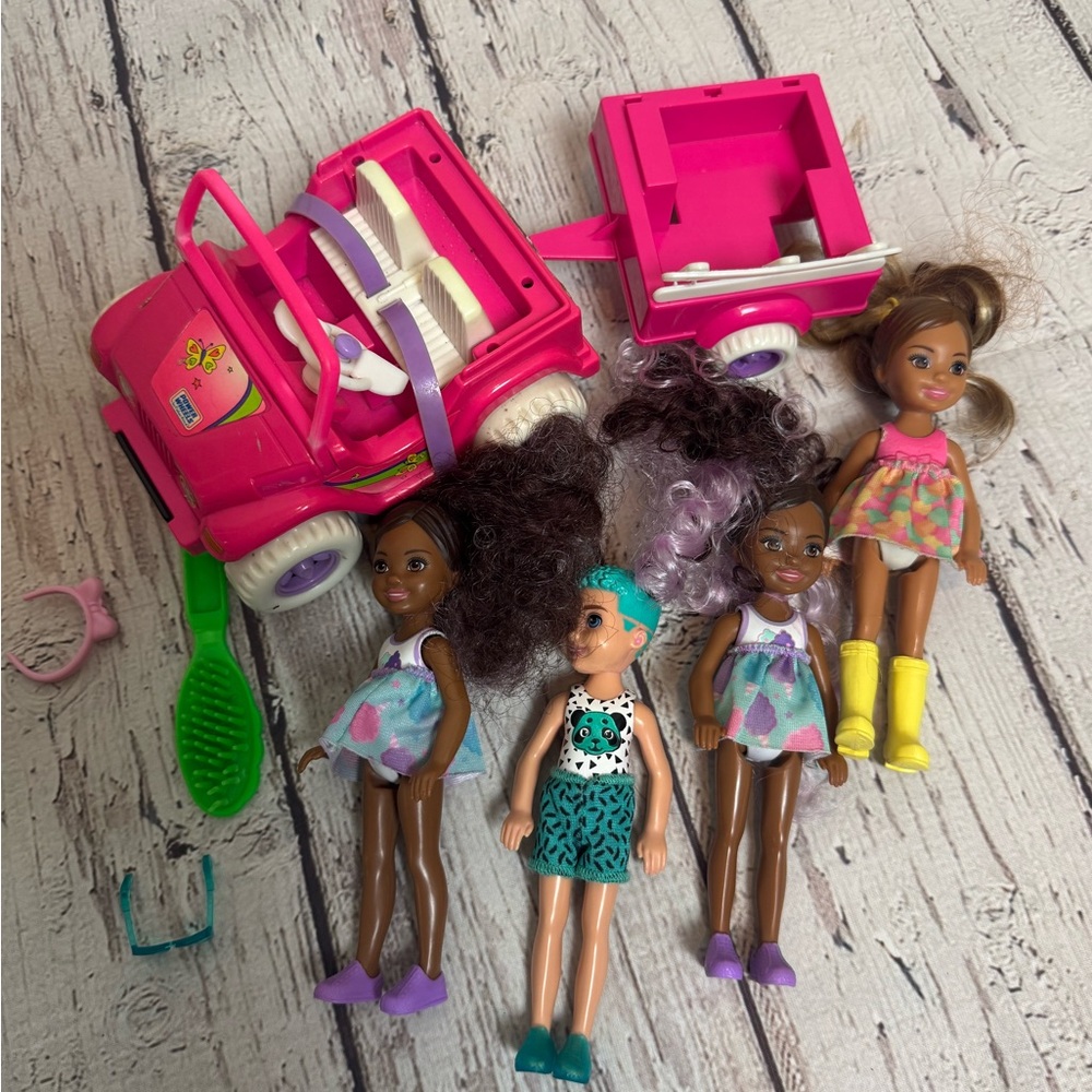 Vintage Pink Kelly Jeep and Trailer with dolls